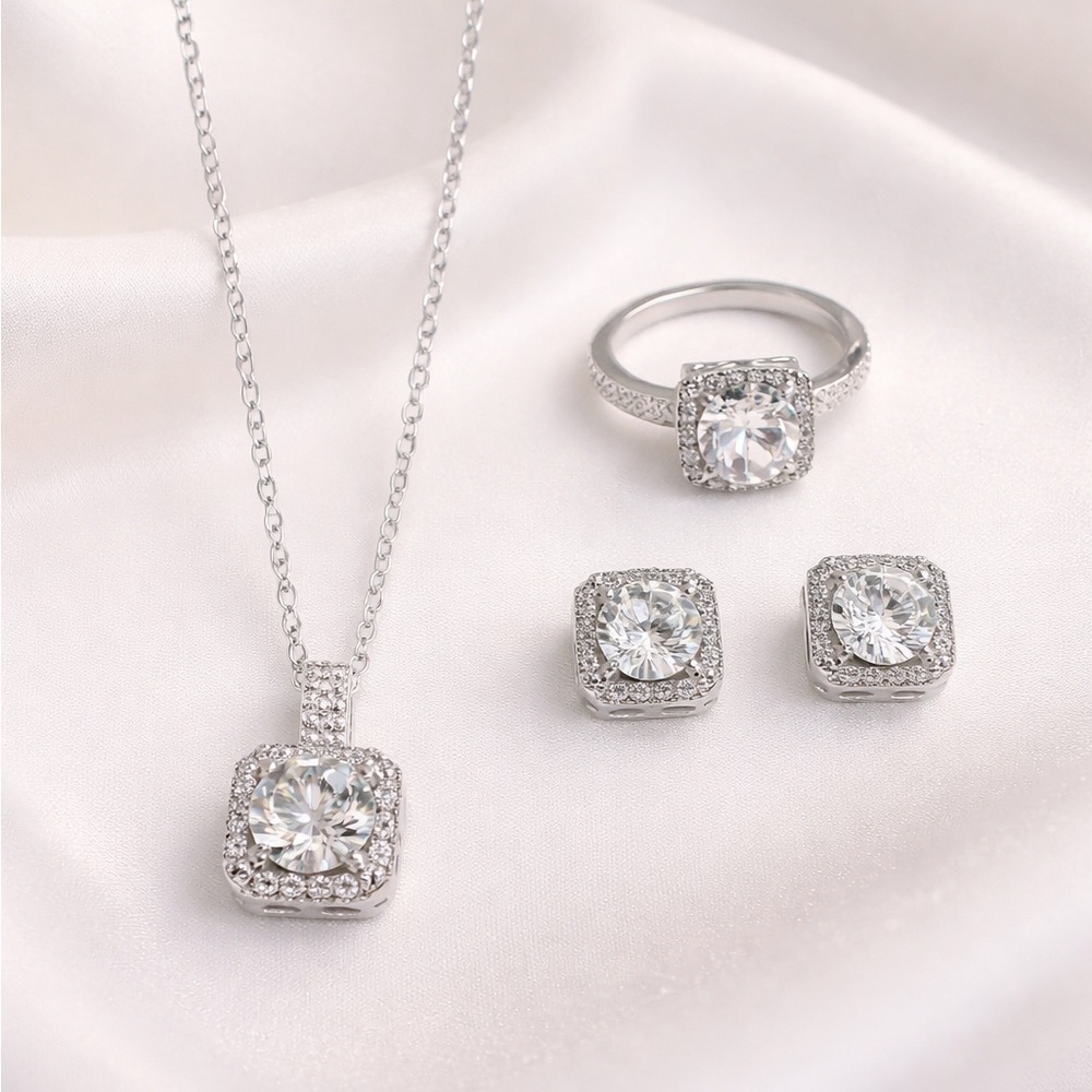 Silver Crystal Jewelry Set | Necklace, Earrings & Ring size 6